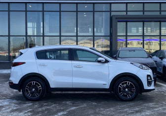 Подержанный автомобиль Kia Sportage 2020 года (4 фото)