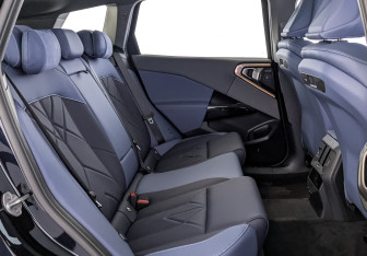 Новый BMW X3 2025 (12 фото)