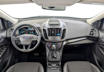 Подержанный автомобиль Ford Kuga 2018 года (14 фото)