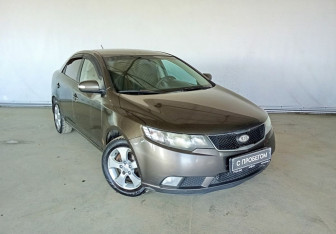 Подержанный автомобиль Kia Cerato Sedan 2009 года (3 фото)