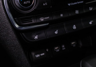 Подержанный автомобиль Hyundai Santa Fe 2019 года (15 фото)