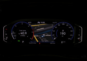 Подержанный автомобиль Volkswagen Caravelle 2021 года (13 фото)