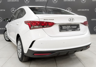 Подержанный автомобиль Hyundai Solaris Sedan 2021 года (7 фото)