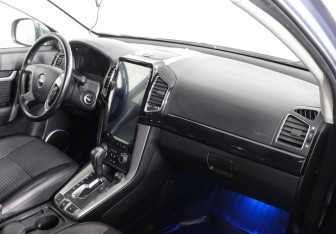 Подержанный автомобиль Chevrolet Captiva 2013 года (10 фото)