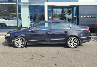 Подержанный автомобиль Volkswagen Passat Sedan 2008 года (8 фото)