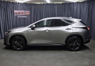 Подержанный автомобиль Lexus NX 2023 года (8 фото)
