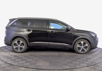Подержанный автомобиль Peugeot 5008 Suv 2018 года (4 фото)