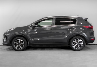 Подержанный автомобиль Kia Sportage 2020 года (8 фото)