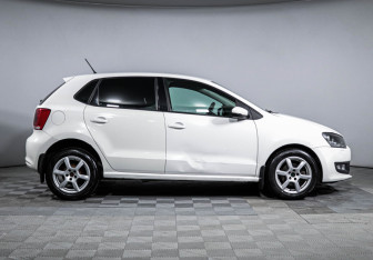 Подержанный автомобиль Volkswagen Polo Hatchback 2010 года (4 фото)