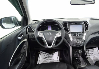 Подержанный автомобиль Hyundai Santa Fe 2012 года (12 фото)