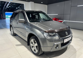 Подержанный автомобиль Suzuki Grand Vitara 2007 года (2 фото)
