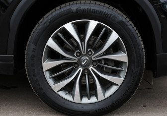Подержанный автомобиль GAC GS8 2021 года (32 фото)