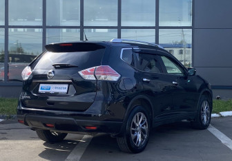 Подержанный автомобиль Nissan X-Trail 2016 года (5 фото)