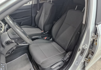 Подержанный автомобиль Hyundai Solaris Sedan 2020 года (20 фото)