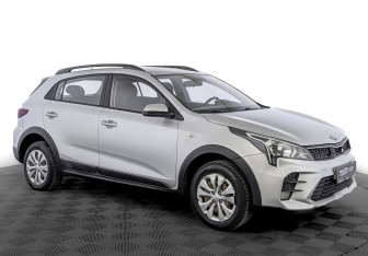 Подержанный автомобиль Kia Rio Hatchback 2021 года (3 фото)