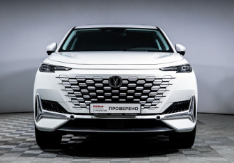 Подержанный автомобиль Changan UNI-K 2023 года (2 фото)