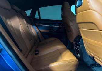 Подержанный автомобиль BMW X6 M 2016 года (14 фото)