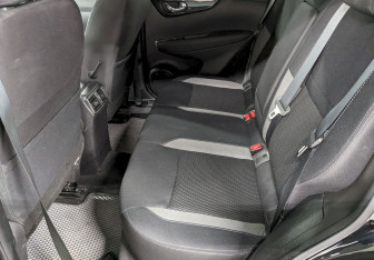 Подержанный автомобиль Nissan Qashqai 2021 года (15 фото)