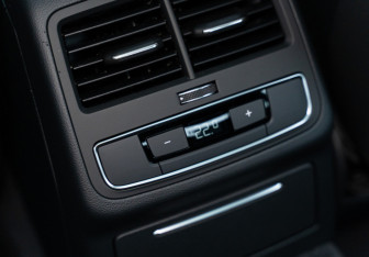 Новый Audi A4 Sedan 2024 (20 фото)