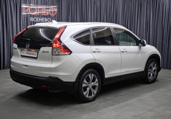 Подержанный автомобиль Honda CR-V 2013 года (5 фото)