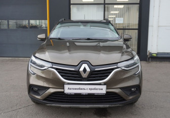 Подержанный автомобиль Renault Arkana 2019 года (2 фото)