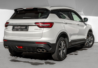 Подержанный автомобиль Geely Coolray 2023 года (5 фото)