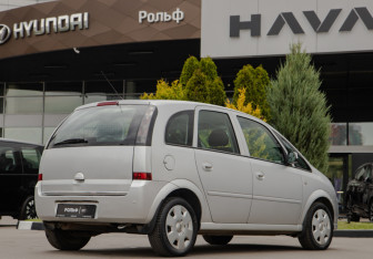 Подержанный автомобиль Opel Meriva 2008 года (4 фото)