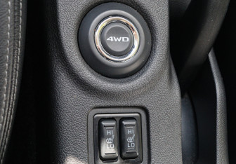 Подержанный автомобиль Mitsubishi Outlander 2013 года (14 фото)