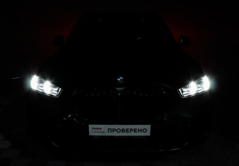 Подержанный автомобиль BMW X5 2025 года (29 фото)