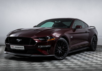 Подержанный автомобиль Ford Mustang Coupe 2017 года (1 фото)