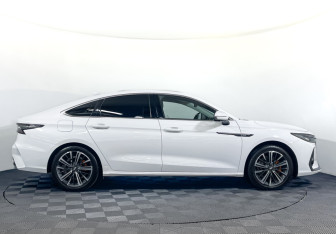 Подержанный автомобиль Chery Arrizo 8 2023 года (4 фото)