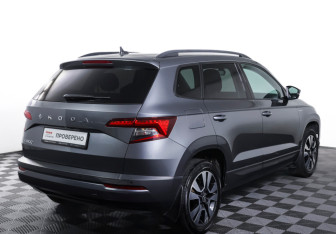 Подержанный автомобиль Skoda Karoq 2021 года (5 фото)