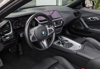 Подержанный автомобиль BMW Z4 Roadster 2020 года (16 фото)