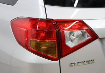 Подержанный автомобиль Suzuki Vitara 2016 года (24 фото)