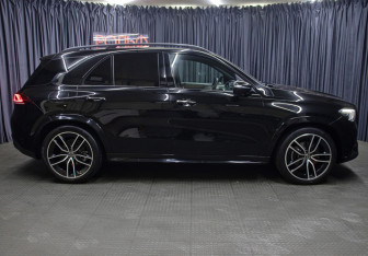 Подержанный автомобиль Mercedes-Benz GLE 2019 года (4 фото)
