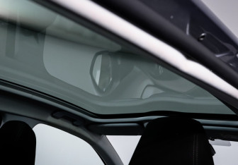 Подержанный автомобиль Peugeot 308 Hatchback 2014 года (10 фото)