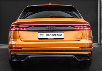 Подержанный автомобиль Audi Q8 2019 года (5 фото)