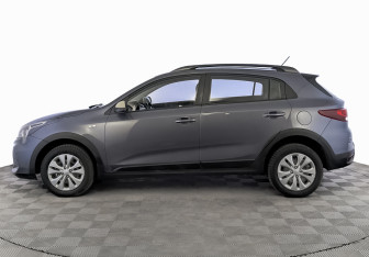 Подержанный автомобиль Kia Rio Hatchback 2021 года (8 фото)
