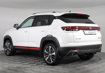 Подержанный автомобиль Changan CS35PLUS 2024 года (7 фото)