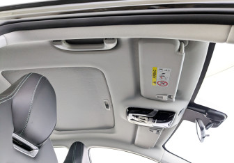 Подержанный автомобиль Москвич 6 2023 года (23 фото)