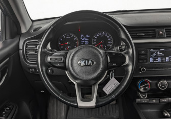 Подержанный автомобиль Kia Rio Hatchback 2021 года (20 фото)
