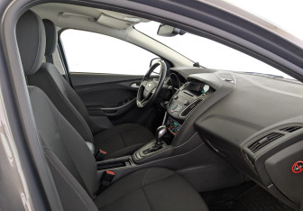 Подержанный автомобиль Ford Focus Sedan 2015 года (11 фото)