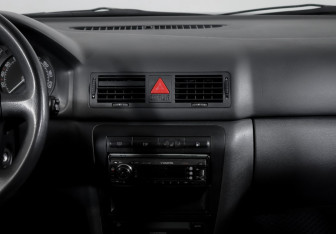 Подержанный автомобиль Skoda Octavia Wagon 2002 года (13 фото)