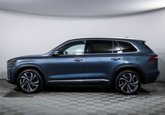 Подержанный автомобиль Geely Monjaro 2022 года (8 фото)