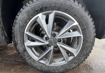 Подержанный автомобиль Omoda C5 2024 года (14 фото)