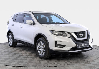Подержанный автомобиль Nissan X-Trail 2022 года (3 фото)