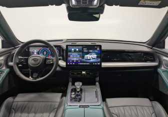 Новый GAC GS8 2025 (10 фото)