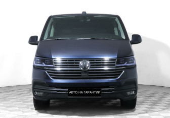 Подержанный автомобиль Volkswagen Multivan 2020 года (2 фото)