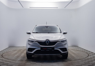 Подержанный автомобиль Renault Arkana 2019 года (2 фото)