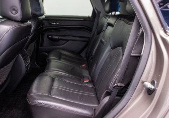Подержанный автомобиль Cadillac SRX 2012 года (11 фото)
